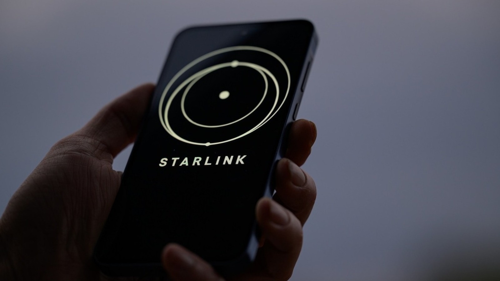 SpaceX, Starlink'i Mobil Operatöre Dönüştürmek İçin Anlaşma Yaptı