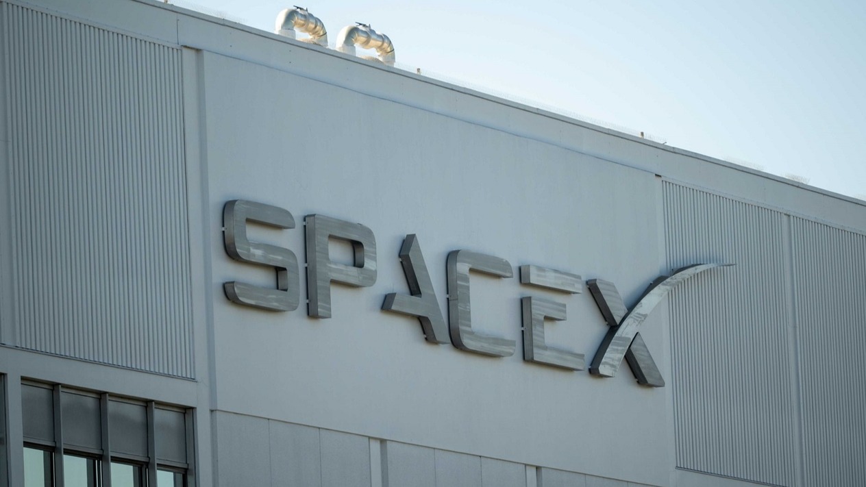 SpaceX yapay zeka çipleri için 40 milyar dolar borç aldı