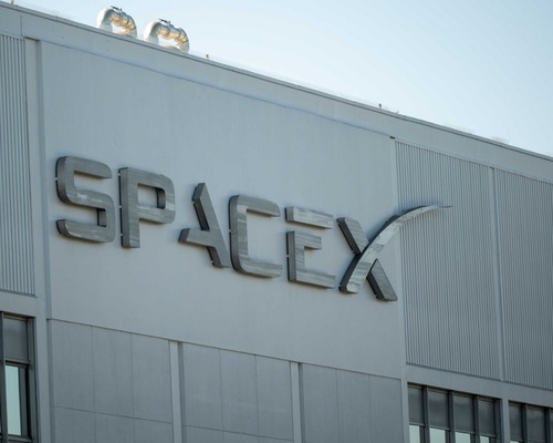 SpaceX yapay zeka çipleri için 40 milyar dolar borç aldı