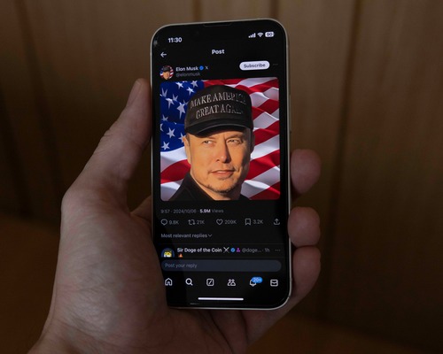 SpaceX yatırımcıları uyardı: Elon Musk siyasete geri dönebilir