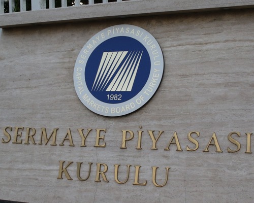 SPK'dan dört sermaye artırımı, dokuz borçlanma izni