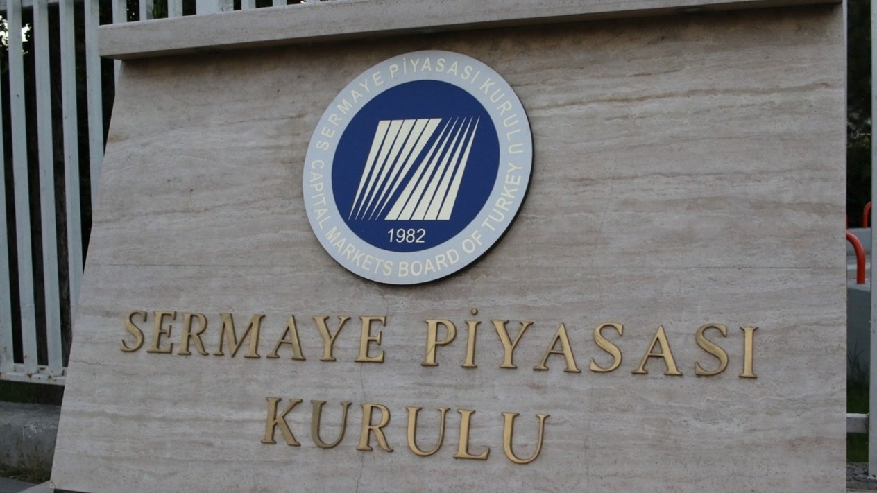 SPK, yedi portföy yönetim şirketinin 131 fonu için tasfiye sürecini başlattı