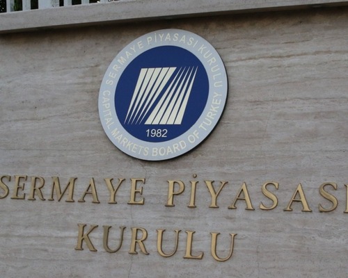 SPK, yedi portföy yönetim şirketinin 131 fonu için tasfiye sürecini başlattı