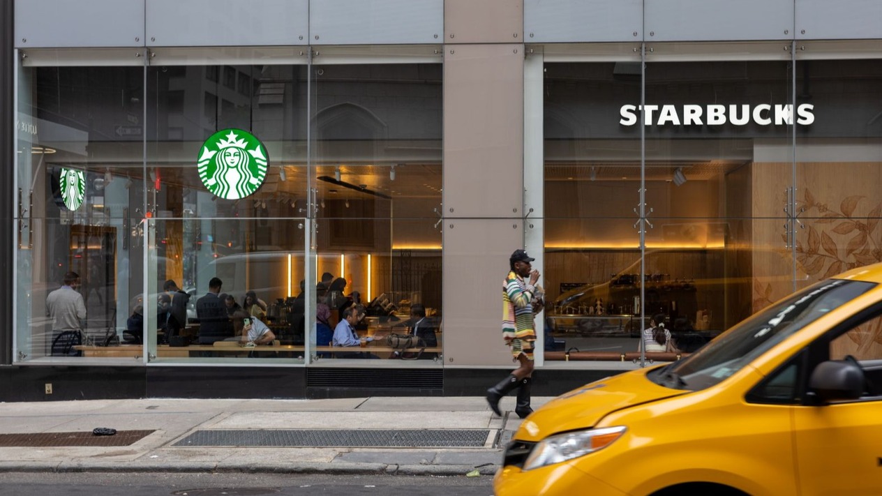 Starbucks'a Dönüş stratejisi: 900 kişi işten çıkarılacak