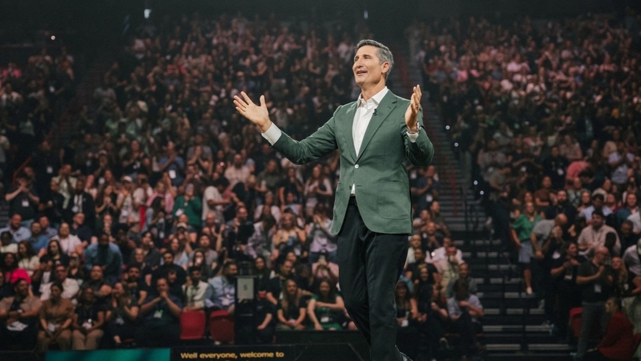 Starbucks CEO’su Brian Niccol 2025’te 31 milyon dolar kazandı