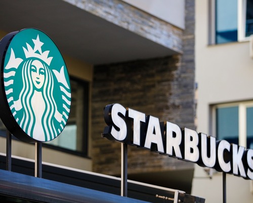 Starbucks Chipotle'ı satın alacağı iddialarını yalanladı