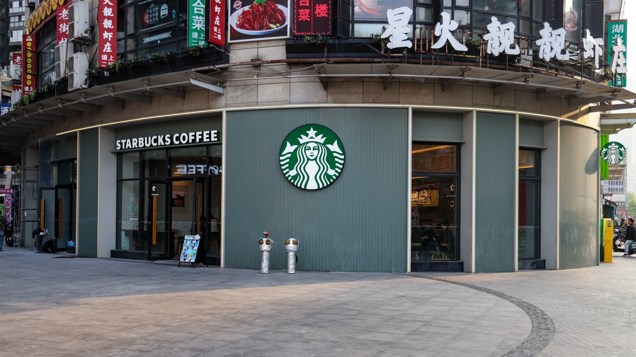 Starbucks Çin pazarında büyümek için yeni ortaklar arıyor