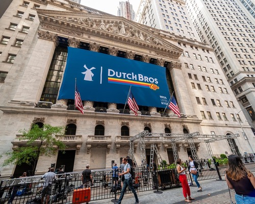 Starbucks’ın tahtı sallanıyor