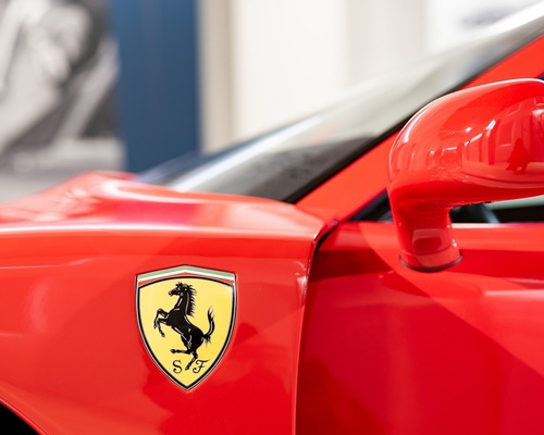 Süper spor otomobiller liginde Ferrari lider