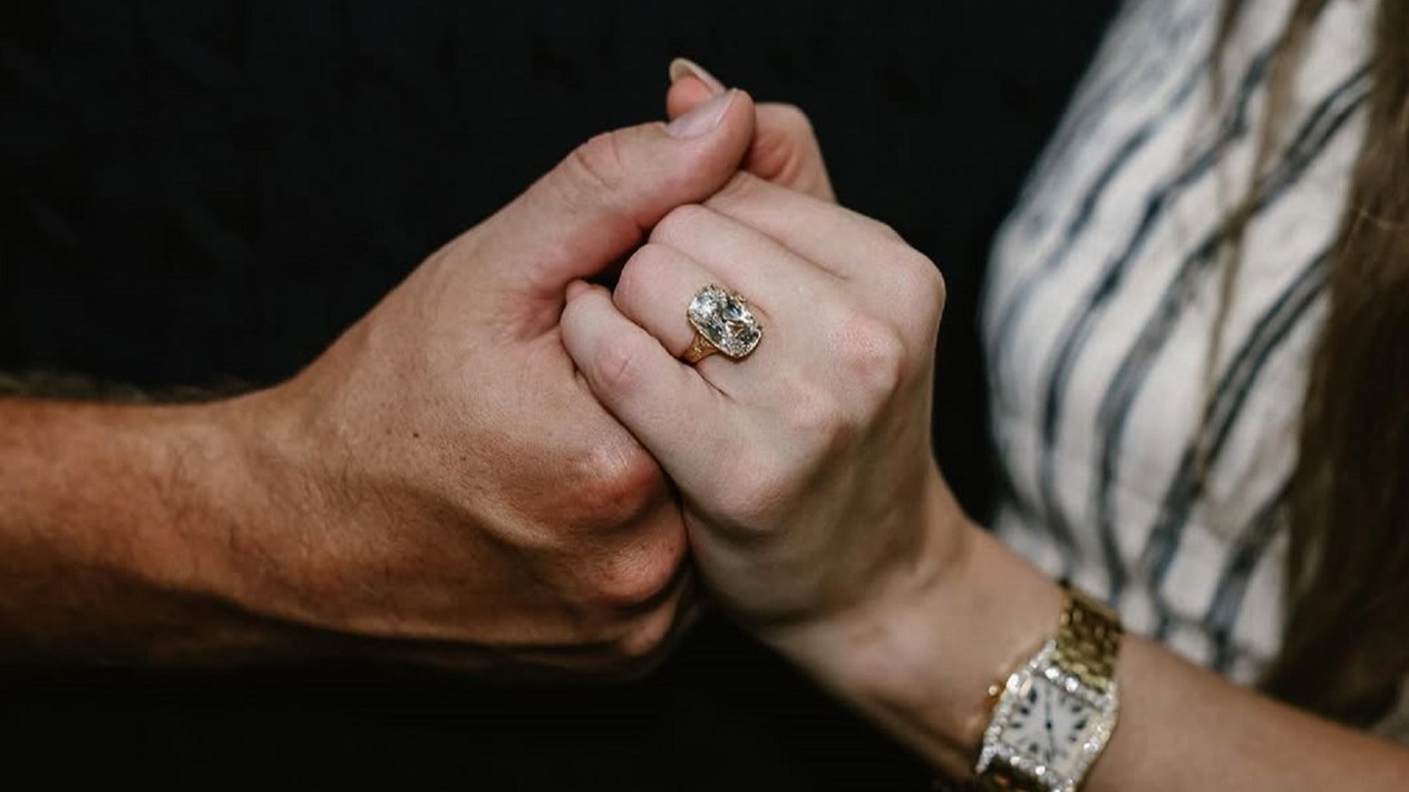 Taylor Swift’in nişan yüzüğü: Romantik, zamansız ve göz kamaştırıcı