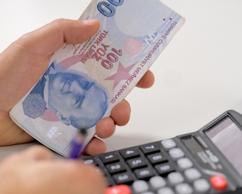 TCMB, reeskont ve avans faizlerinde indirime gitti