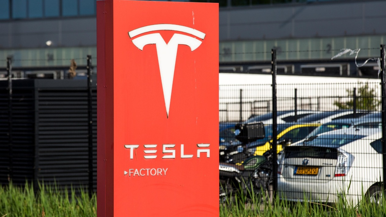 Tesla Çin’de son üç yılın en düşük satışını yaptı