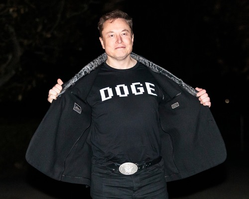 Tesla Elon Musk için yeni ödeme planı hazırlığında