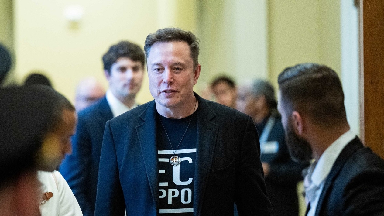 Tesla etkisi: Elon Musk'ın serveti 17 milyar dolar azaldı