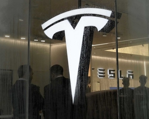 Tesla hisseleri sert geriledi: Güçlü teslimat verileri satış baskısını engelleyemedi