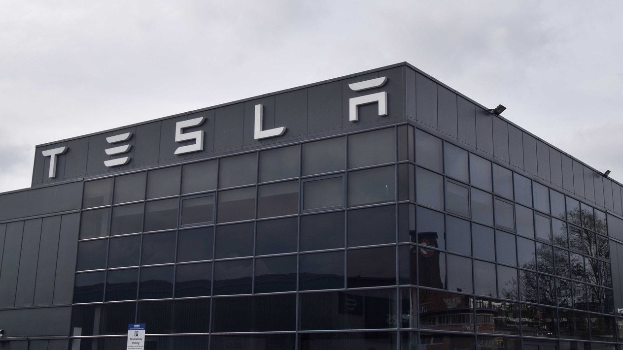 Tesla’nın geliri arttı ama kar beklentilerin altında kaldı