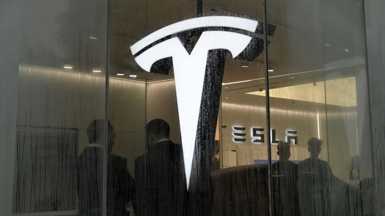 Tesla'nın üçüncü çeyrek kâr beklentisi aşağı çekildi