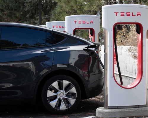 Tesla, Türkiye’de şarj ağını genişletiyor