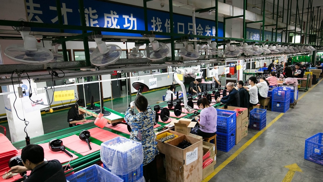 Ticaret savaşının ilk etkileri: Çin’de imalat faaliyetleri yavaşladı