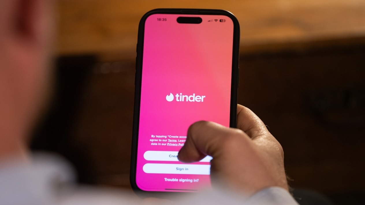 Tinder stratejisini Z kuşağına göre değiştiriyor