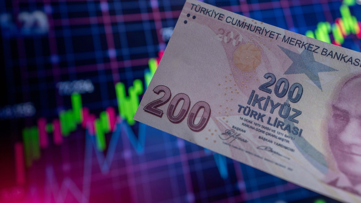 TL'ye karşı pozisyonlarda geri çekilme