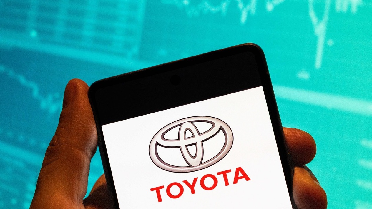 Toyota roket yatırımıyla SpaceX’yi hedef alıyor
