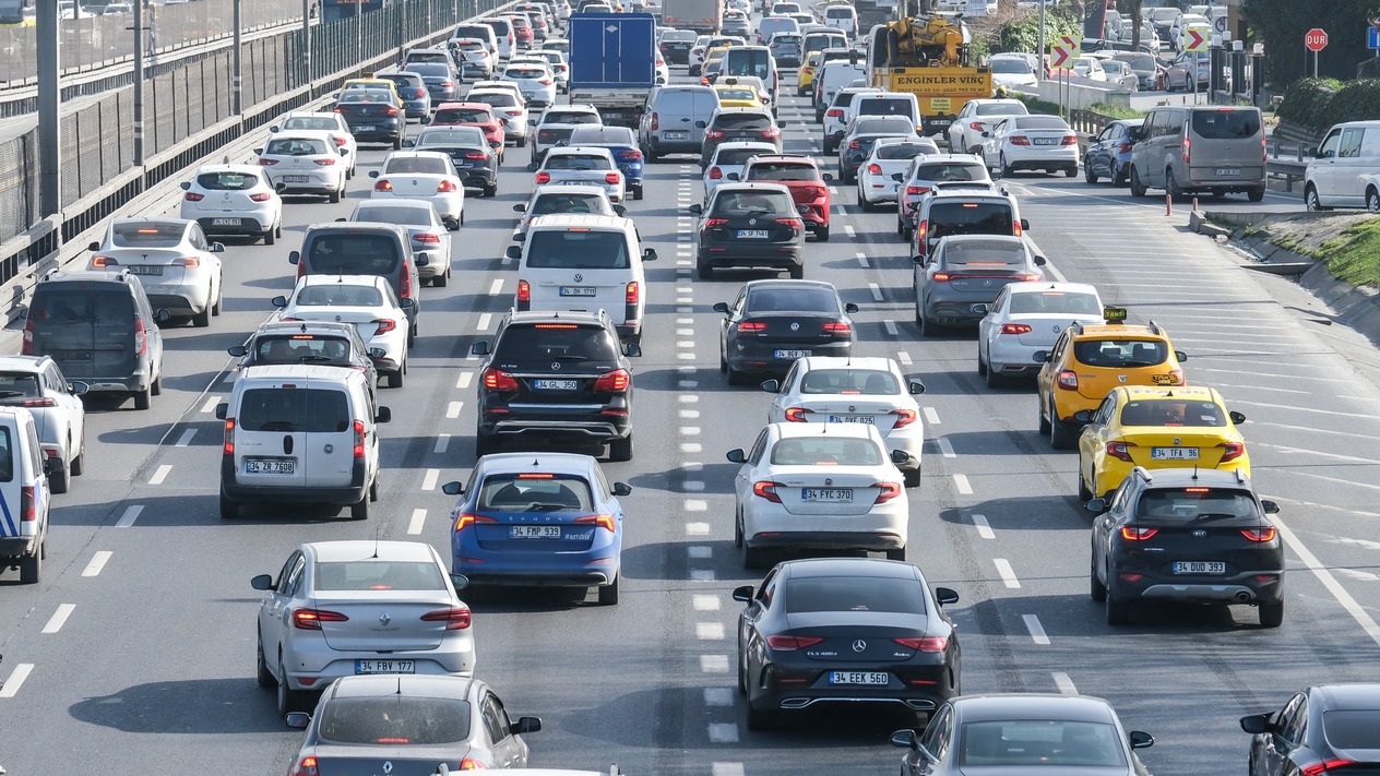 Trafiğe kayıtlı araç sayısı 31,8 milyona yaklaştı