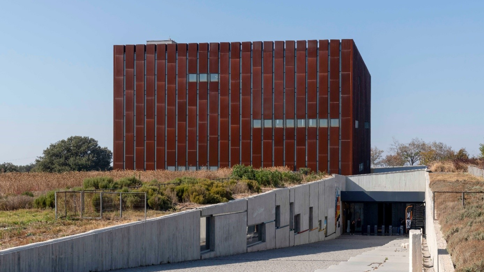 Troya'dan Adatepe'ye: 10. Çanakkale Bienali'nde bir yolculuk