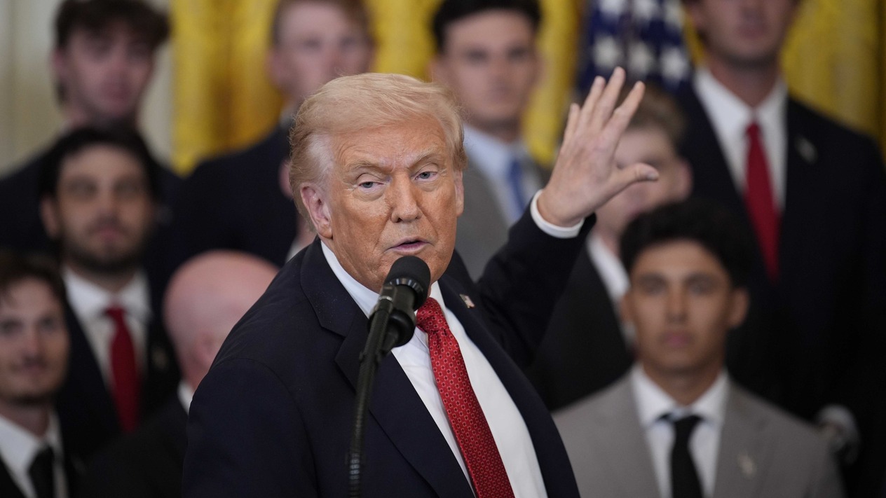 Trump, Adalet Bakanlığı'ndan tazminat istedi