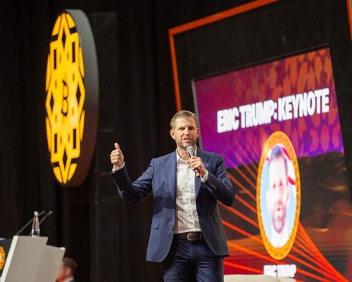 Trump ailesinde siyasi miras tartışması: Eric Trump’tan adaylık sinyali