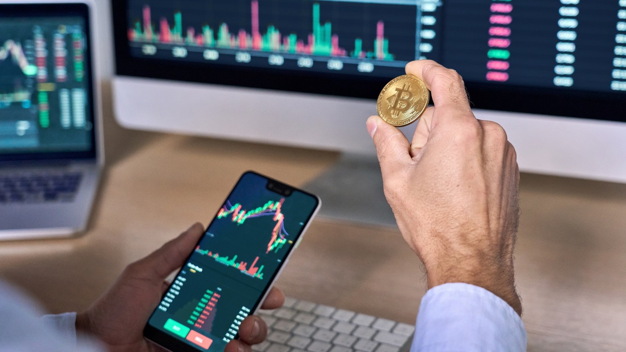 Trump bağlantılı World Liberty kripto projesi yatırımcı isyanıyla karşı karşıya