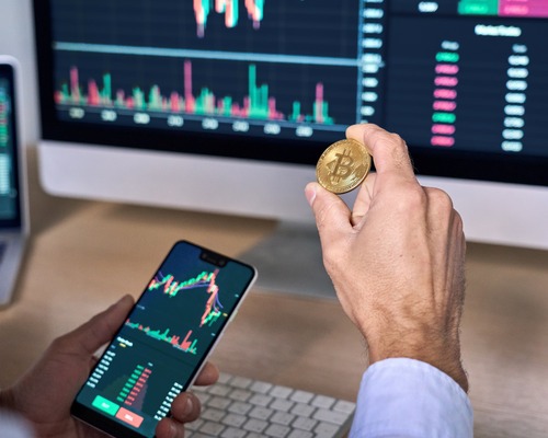 Trump bağlantılı World Liberty kripto projesi yatırımcı isyanıyla karşı karşıya