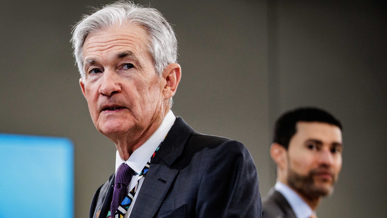 Trump faiz kararı öncesi ve sonrası Powell'ı hedef aldı