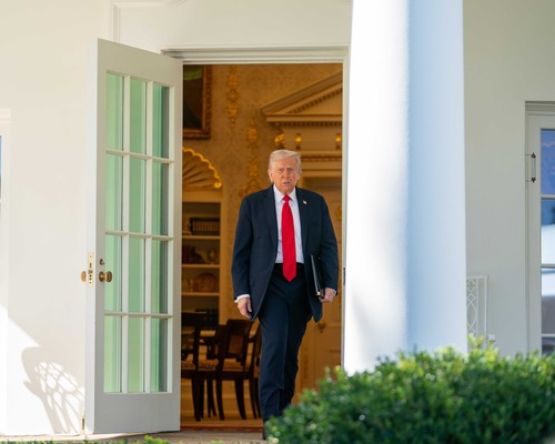 Trump, finans devlerini Beyaz Saray’da ağırlayacak