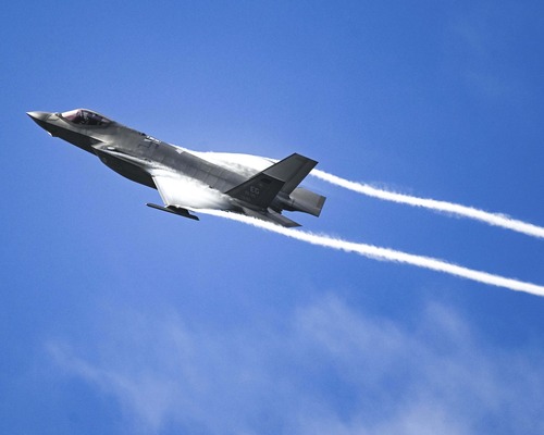 Trump’ın F-35 hamlesi: Uçaktan çok daha büyük bir pazarlık