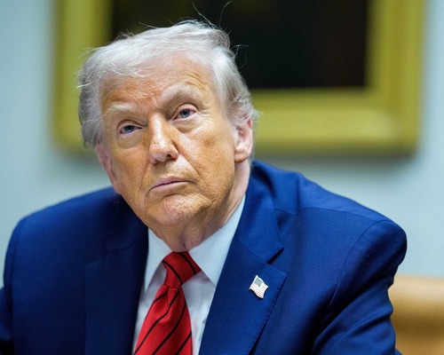 Trump’ın ikinci döneminde ilk yılı: Yetkileri genişledi, desteği azaldı