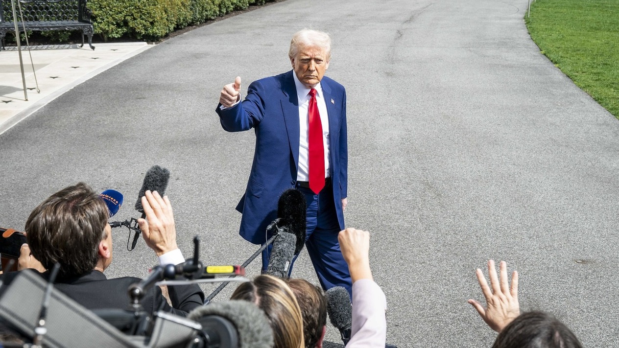 Trump’ın Suudi Arabistan’a 100 milyar dolar silah paketi sunacağı iddiası