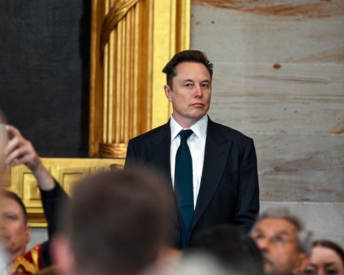 Trump'ın yapay zeka girişimine Musk'tan tepki: Yatırım yapacak paraları yok