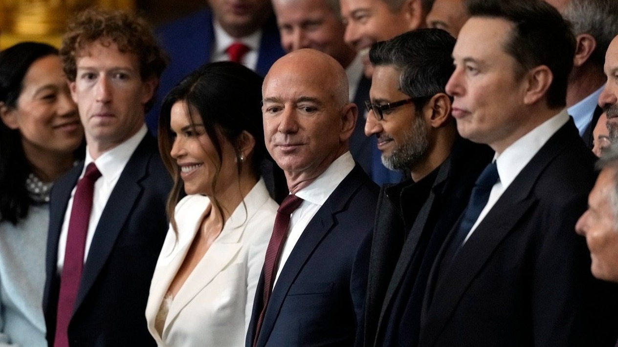 Trump'ın yemin törenine katılan milyarderler yaklaşık 209 milyar dolar kaybetti