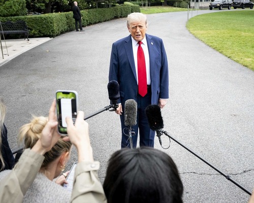 Trump: İran'a saldırıyı haber verdikleri için teşekkür ederim