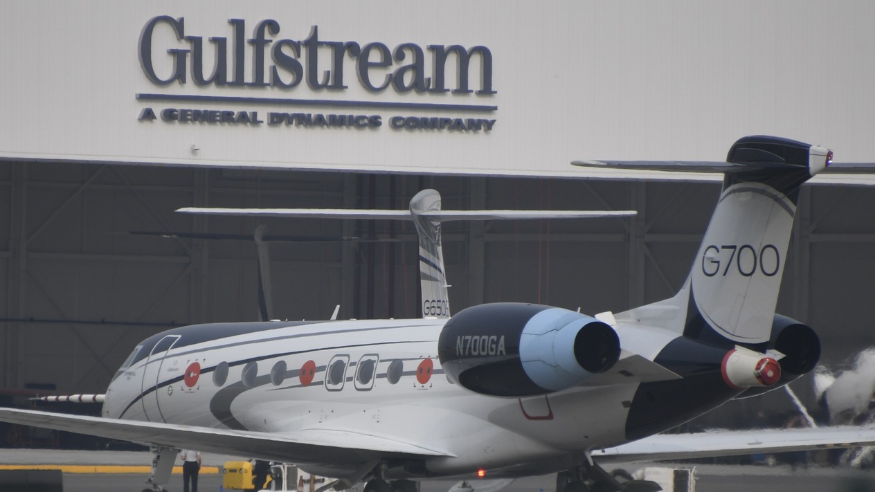 Trump: Kanada uçaklarına yüzde 50 vergi uygulanacak