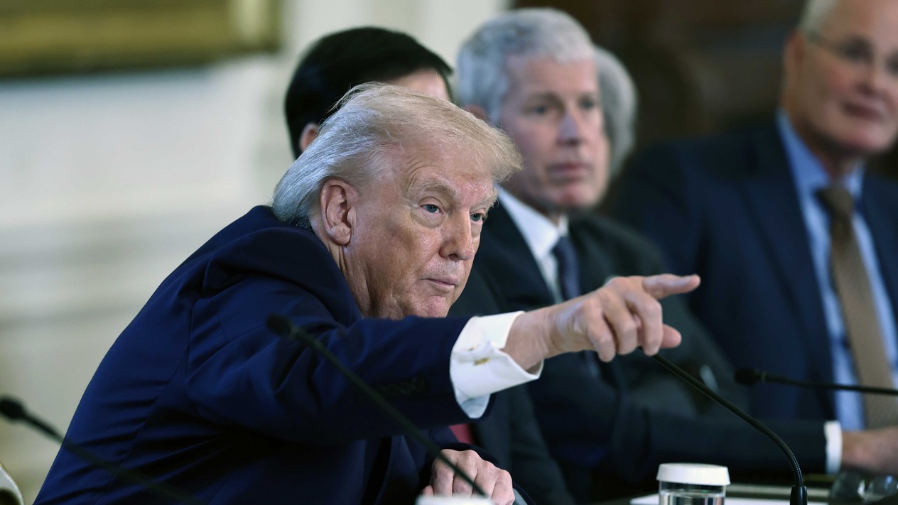Trump: Muazzam petrol rezervimiz var, kısıtlamaya gerek yok