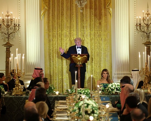 Trump-Prens Selman görüşmesi: Milyarderler Beyaz Saray'daydı