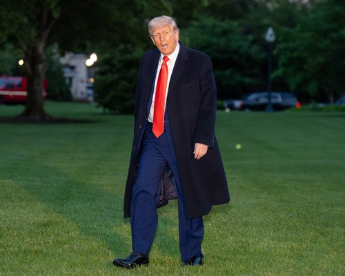 Trump’tan çeliğe yüzde 50 gümrük vergisi: Nippon anlaşmasına destek vurgusu