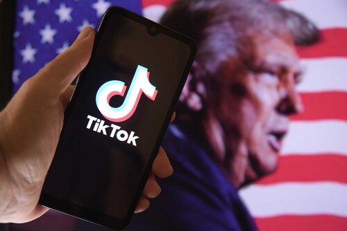 Trump’tan Çin’e rest: TikTok satılmazsa ek vergiler sürecek