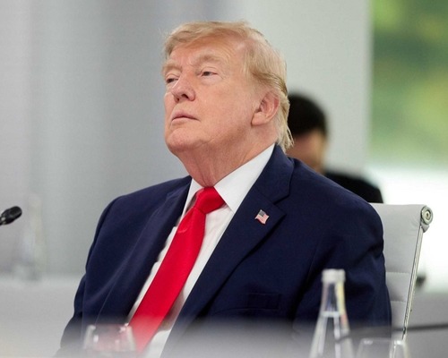 Trump’tan İran için yeni strateji: Askeri saldırı yerine ekonomik baskı