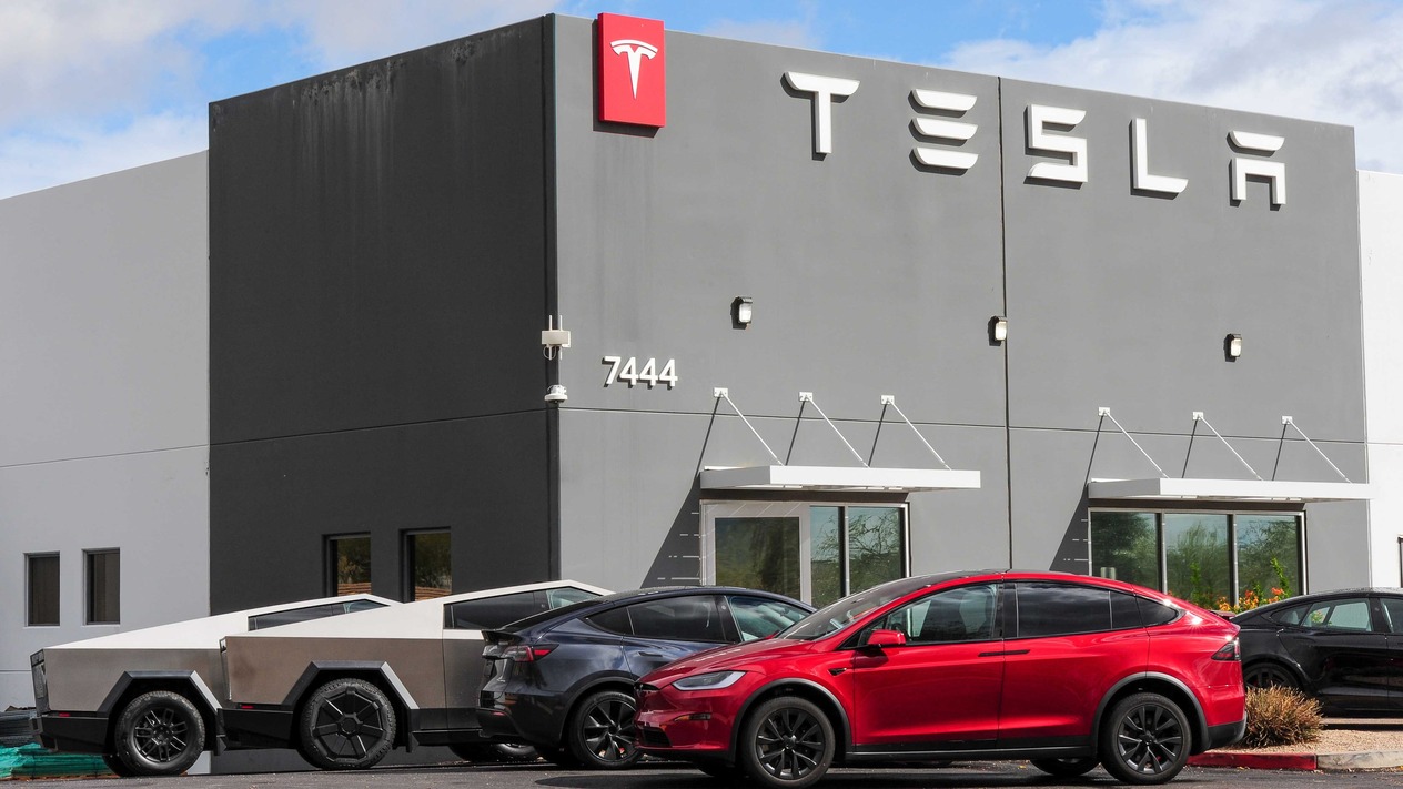 Trump'tan Musk'a destek: Yeni Tesla alacağım