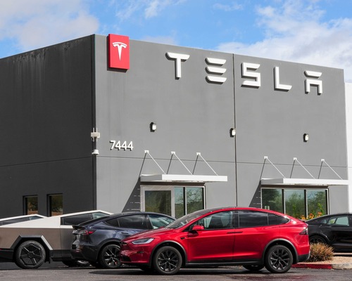 Trump'tan Musk'a destek: Yeni Tesla alacağım