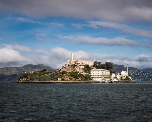 Trump'tan tarihi Alcatraz hapishanesini yeniden açmak için 152 milyon dolarlık bütçe talebi