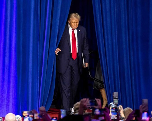 Trump’tan üçüncü dönem çıkışı: Şaka yapmıyorum